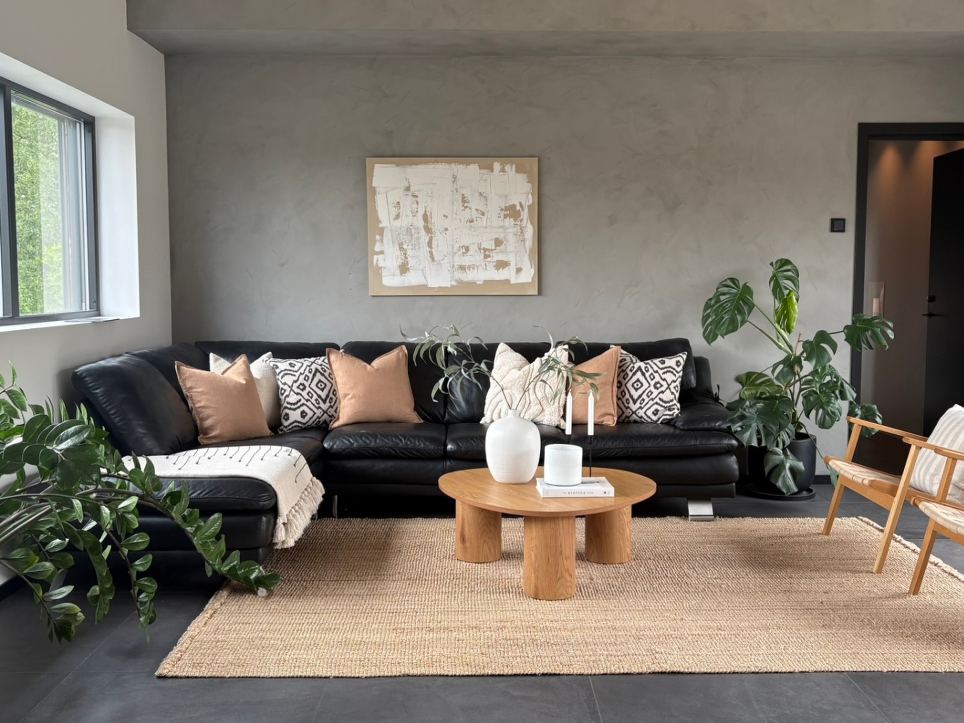 Nesøya stue etter styling av Form Interiør